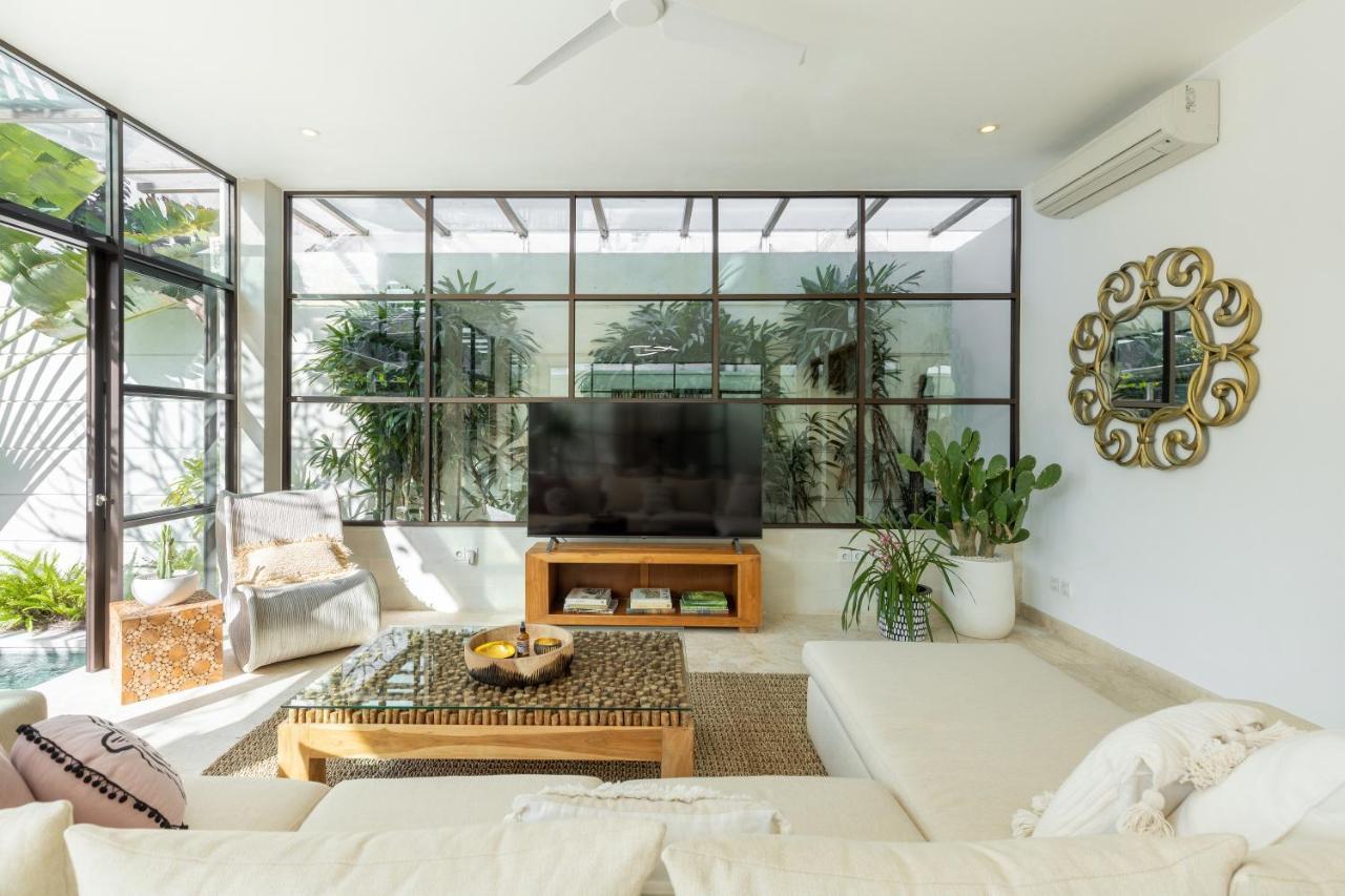 Villa Lumut 3 Bedrooms Central Seminyak Zewnętrze zdjęcie